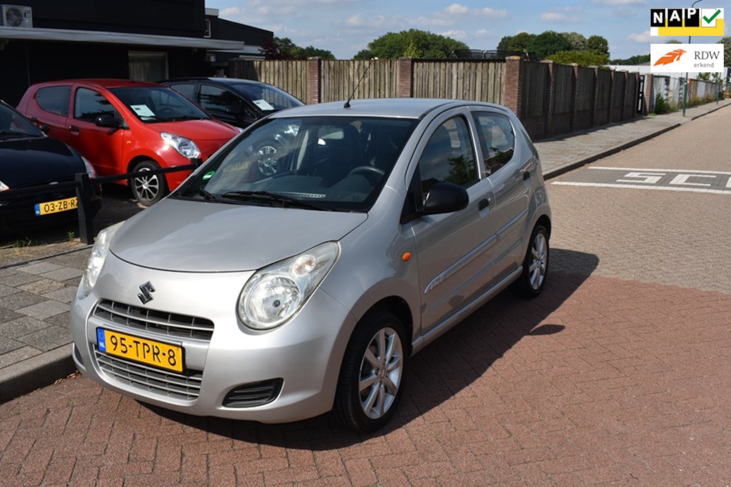 Suzuki Alto - 1.0 Silver-line 1.0 Silver-line - AutoWereld.nl
