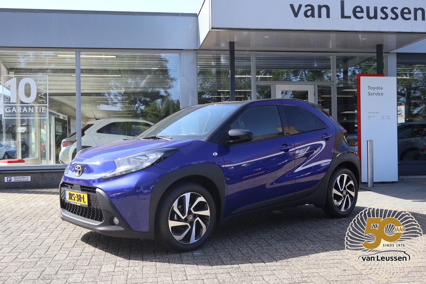 Toyota Aygo X - PULSE STOELVERW. AD-CRUISE EL-RAMEN LM-VELGEN CAMERA APPLE/ANDROID AIRCO - AutoWereld.nl