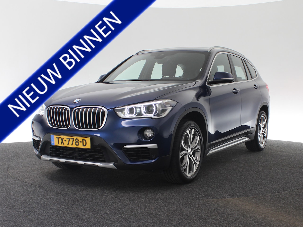 BMW X1 - sDrive20i Orange Edition II, NL-auto, NAP, BTW - AutoWereld.nl