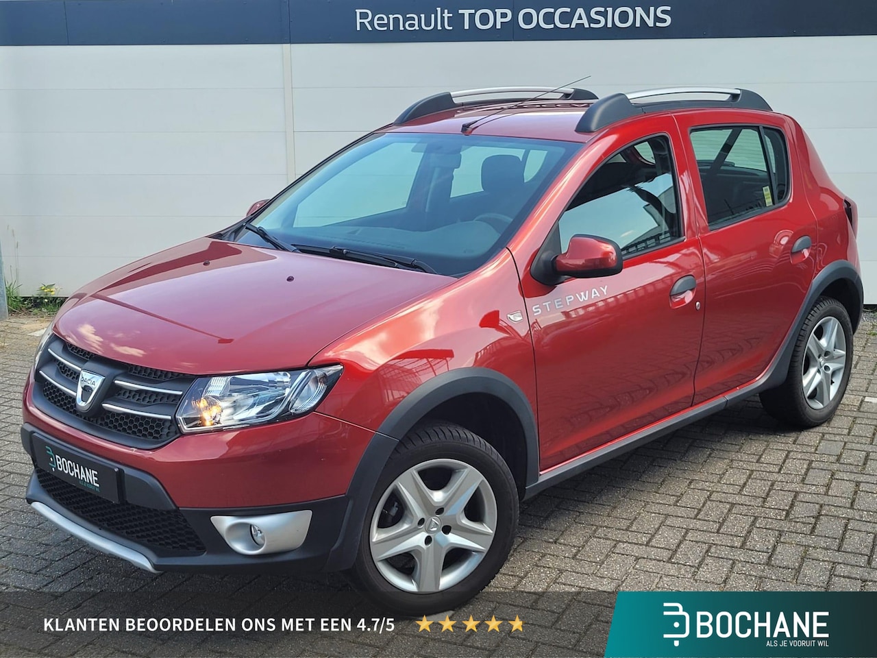 Dacia Sandero Stepway - 0.9 TCe Lauréate | 1e Eigenaar | Dealer Onderhouden | Hoge Zit | Parkeersensoren Achter - AutoWereld.nl