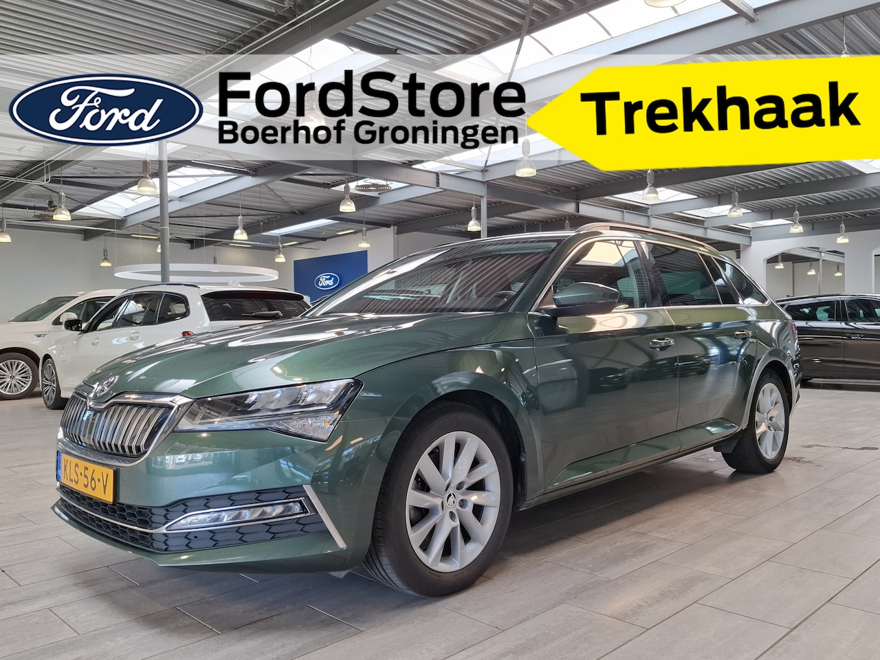 Skoda Superb Combi - 1.4 TSI iV 218pk Business Edition | Trekhaak | Elekr. verstelbare memory seat | Camera | C - AutoWereld.nl
