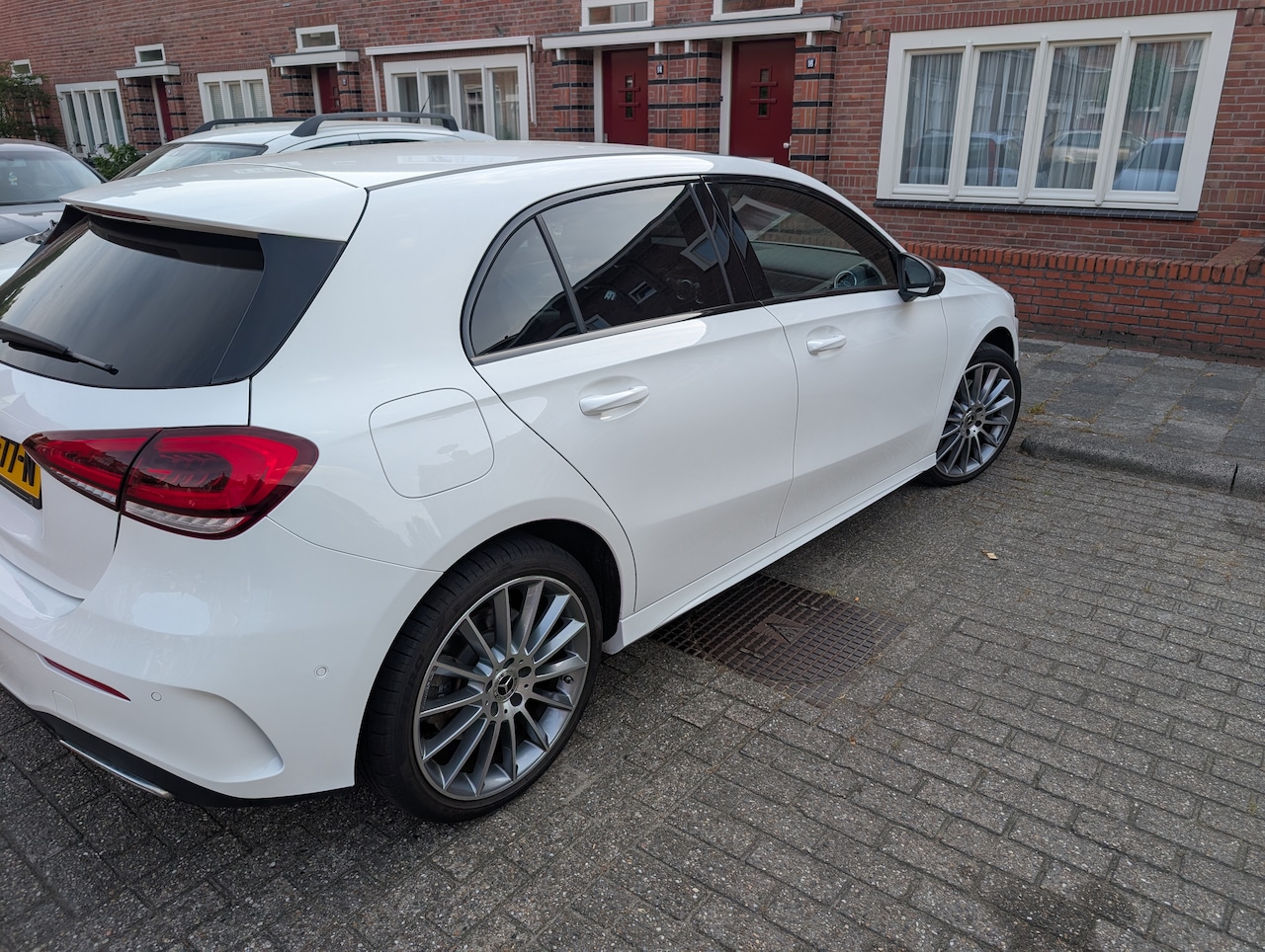 Mercedes-Benz A-klasse - 250 e AMG Line Leder interieur - AutoWereld.nl