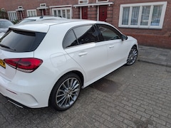 Mercedes-Benz A-klasse - 250 e AMG Line Leder interieur