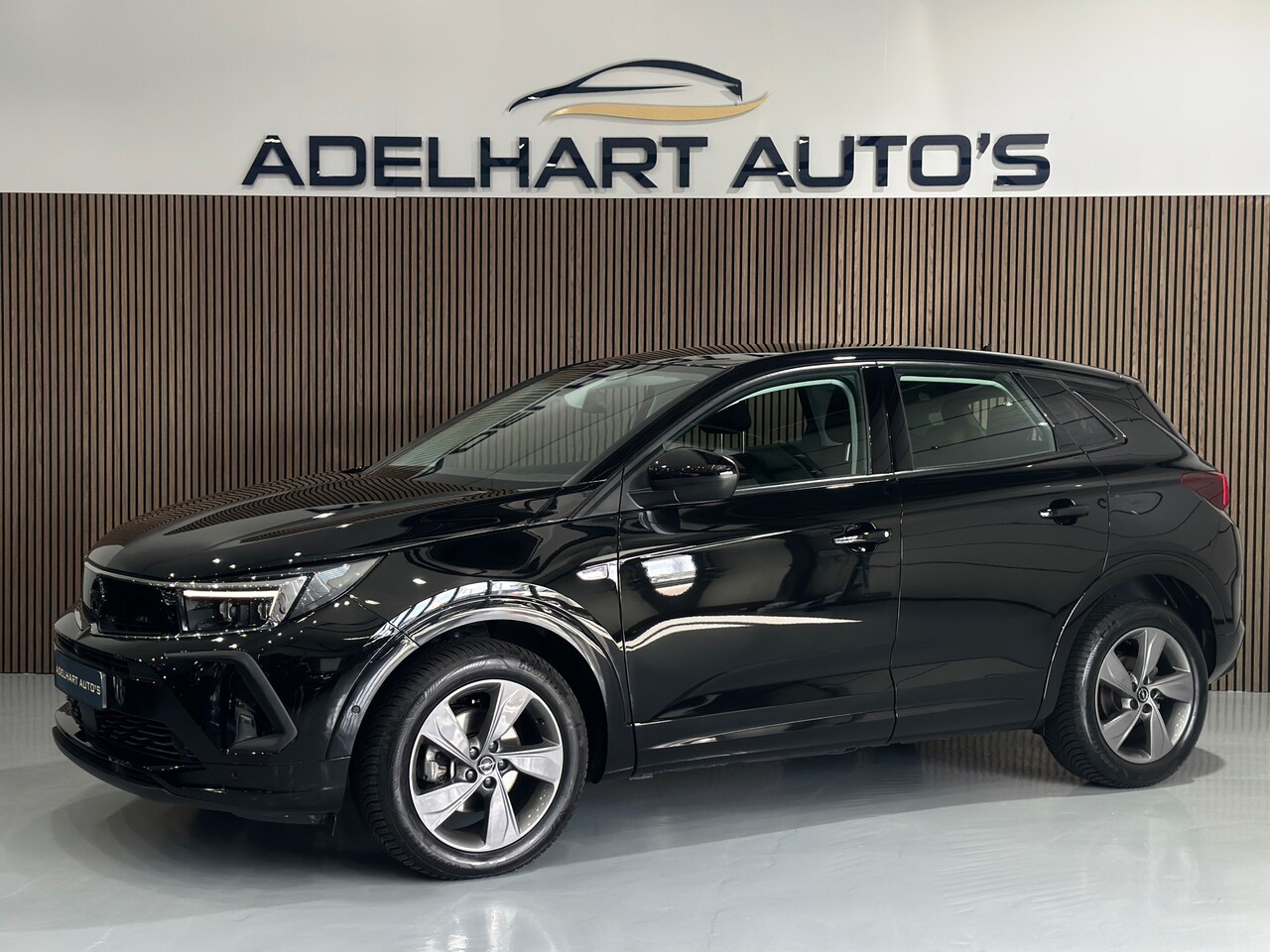 Opel Grandland - 1.2 Turbo Automaat Business Elégance / Navigatie full / Adaptive cruise control / 360 Came - AutoWereld.nl