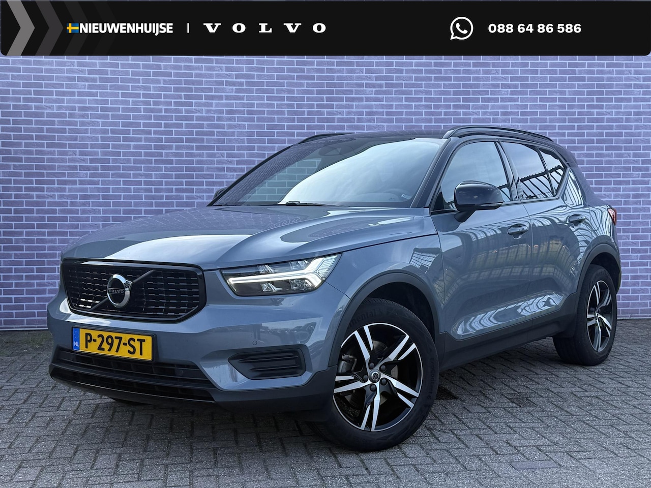 Volvo XC40 - 2.0 B3 R-Design | Stoel/Stuur verwarming | Adaptieve Cruise | Parkeersensoren V+A | Parkee - AutoWereld.nl