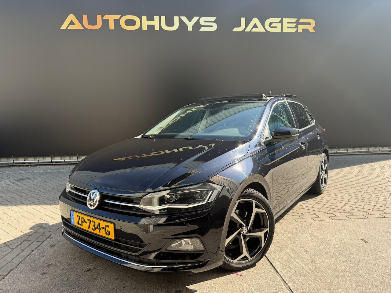 Volkswagen Polo - 1.0 TSI Highline Beats Pano Carplay Camera Sensoren Keyless - AutoWereld.nl