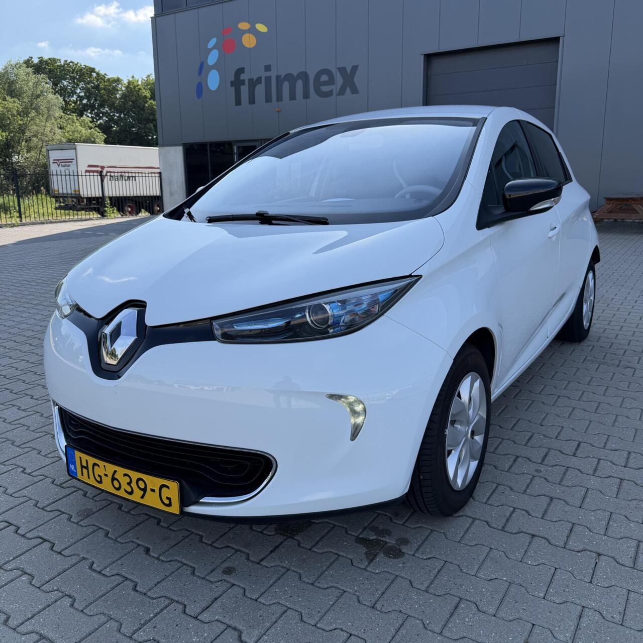 Renault Zoe - Q210 Intens 2015 | Inclusief Accu | LAGE KM ! - AutoWereld.nl