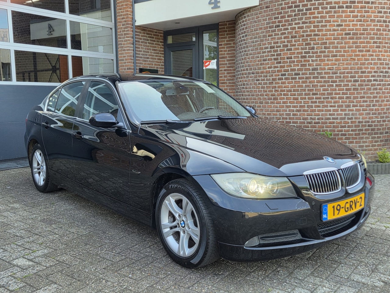 BMW 3-serie - 316i Business Line | PDC | Clima | Nap | Apk | - AutoWereld.nl