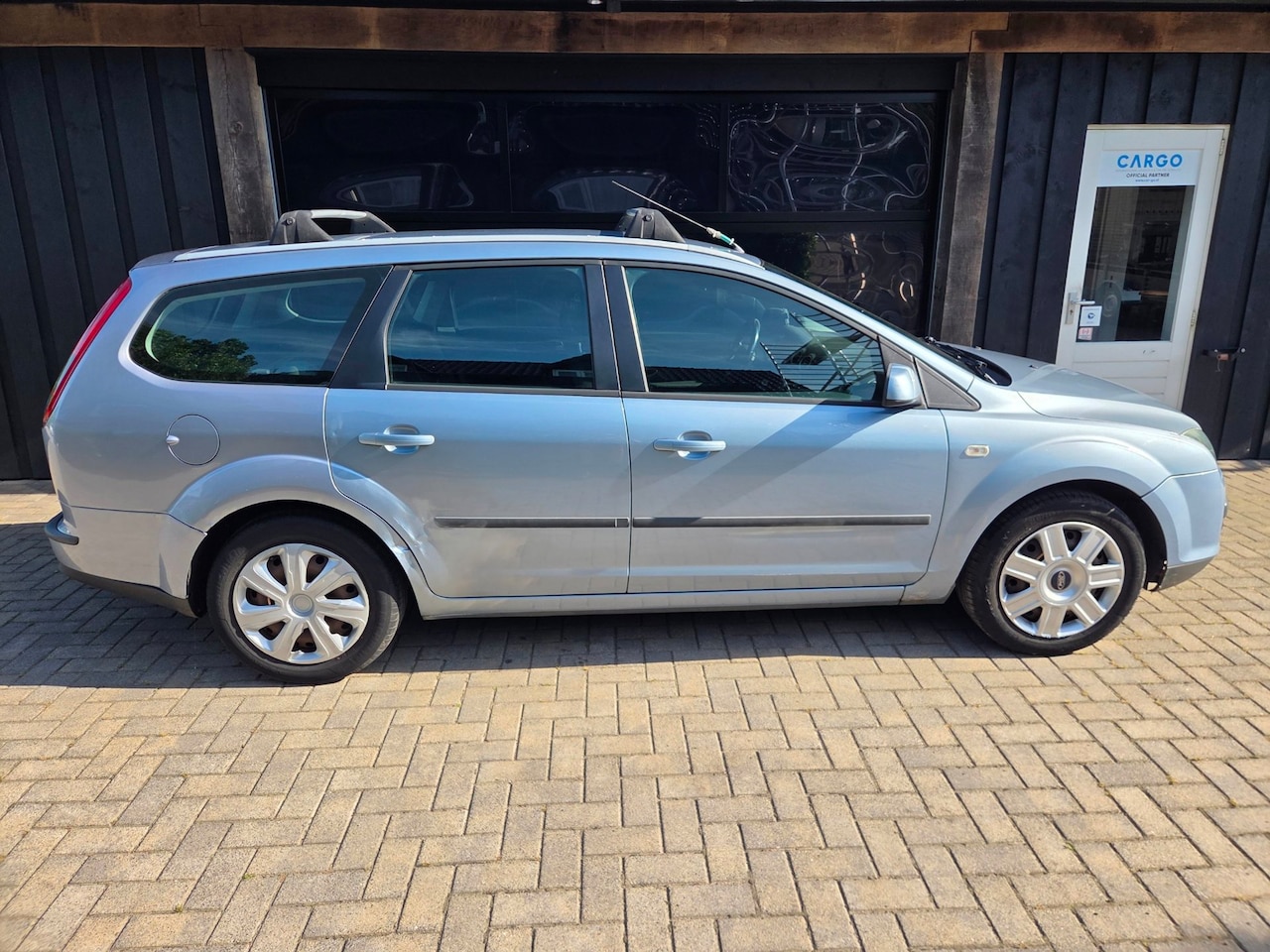Ford Focus Wagon - 1.6-16V Futura *KOUDE AIRCO*