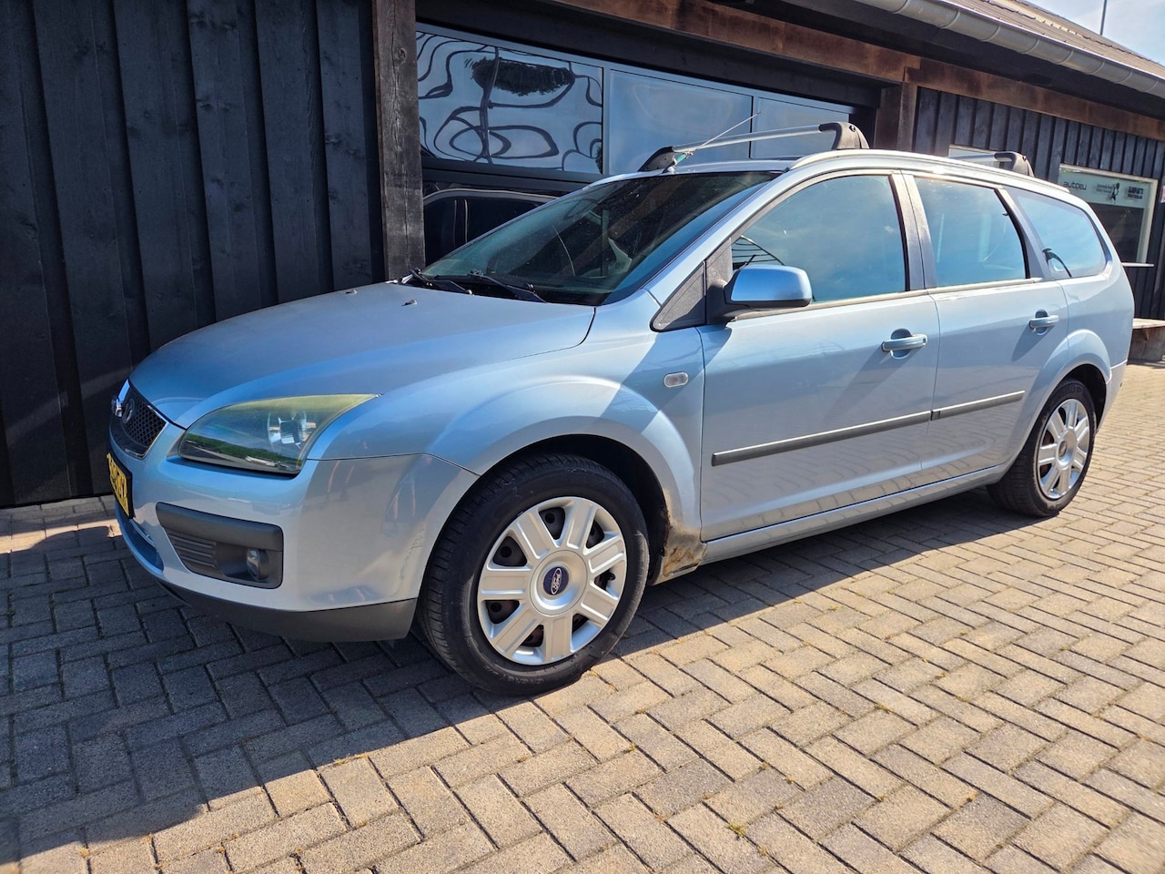 Ford Focus Wagon - 1.6-16V Futura *KOUDE AIRCO*