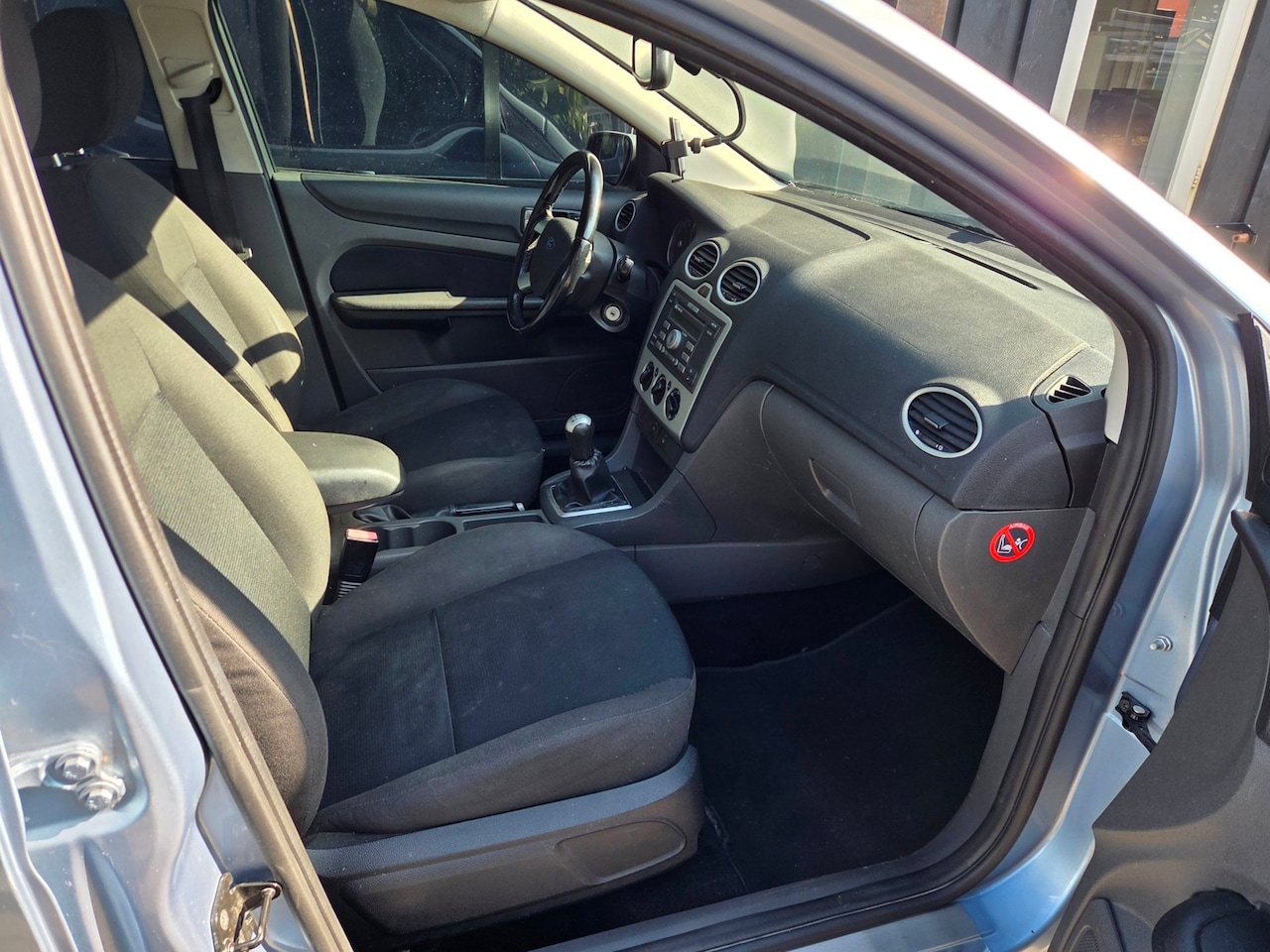 Ford Focus Wagon - 1.6-16V Futura *KOUDE AIRCO*