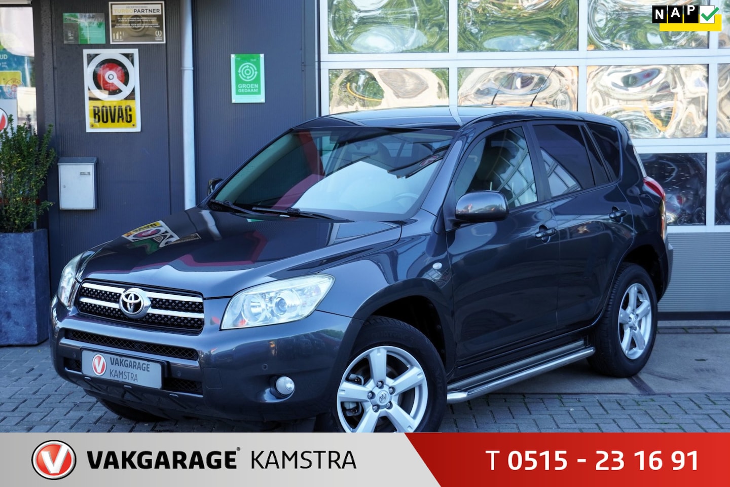 Toyota RAV4 - 2.0 VVTi Executive Navi/PDC/Clima/Cruise/Leder - AutoWereld.nl