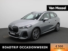 BMW 2-serie Active Tourer - 218i M-Sport AUTOMAAT | Carplay | Camera | CruiseControl | Stoelverwarming | Navigatie | M