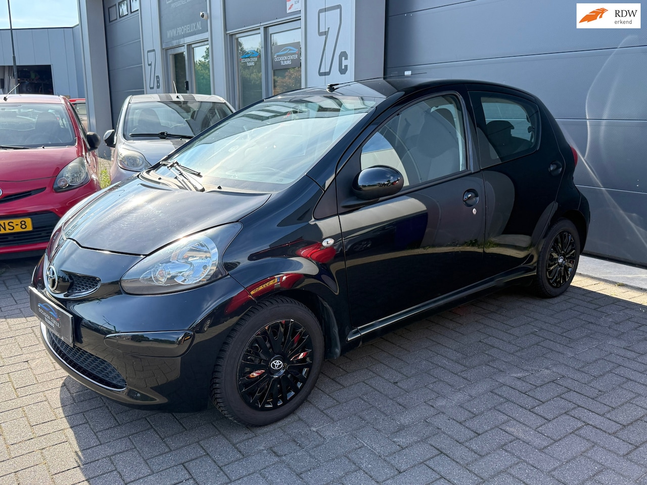 Toyota Aygo - 1.0 AIRCO | ELEKTR PAKKET | APK 03-27 | - AutoWereld.nl