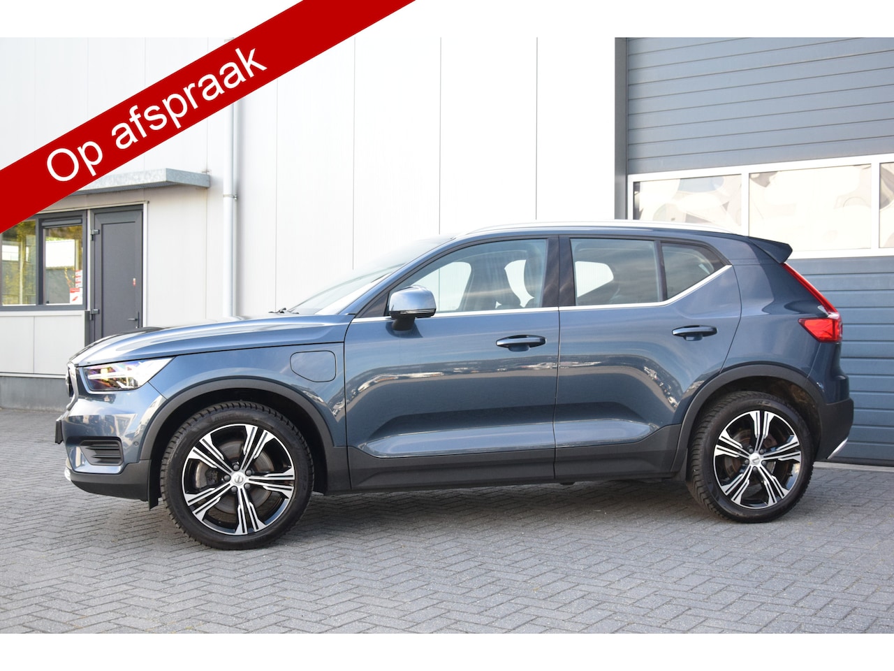 Volvo XC40 - 1.5 T4 Recharge Inscription Expression Led Camera/360 Intelli/Safe/Assistent - AutoWereld.nl