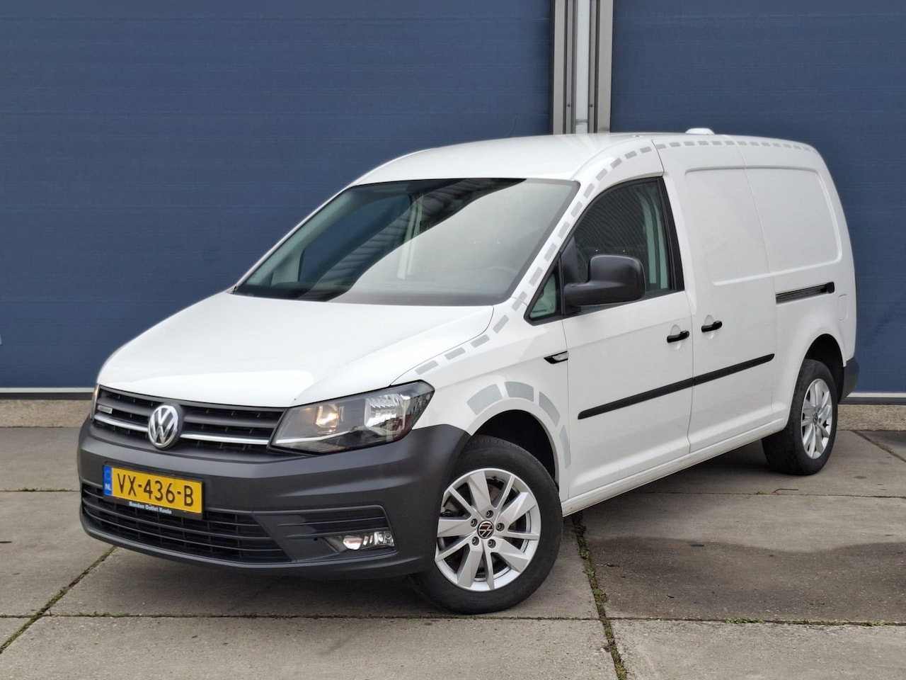 Volkswagen Caddy Maxi - 2.0 TDI L2H1 BMT 4Motion Maxi Highline DUBBELE SCHUIFDEUR / AUTOMAAT / EURO 6 / 4X4 / NAVI - AutoWereld.nl