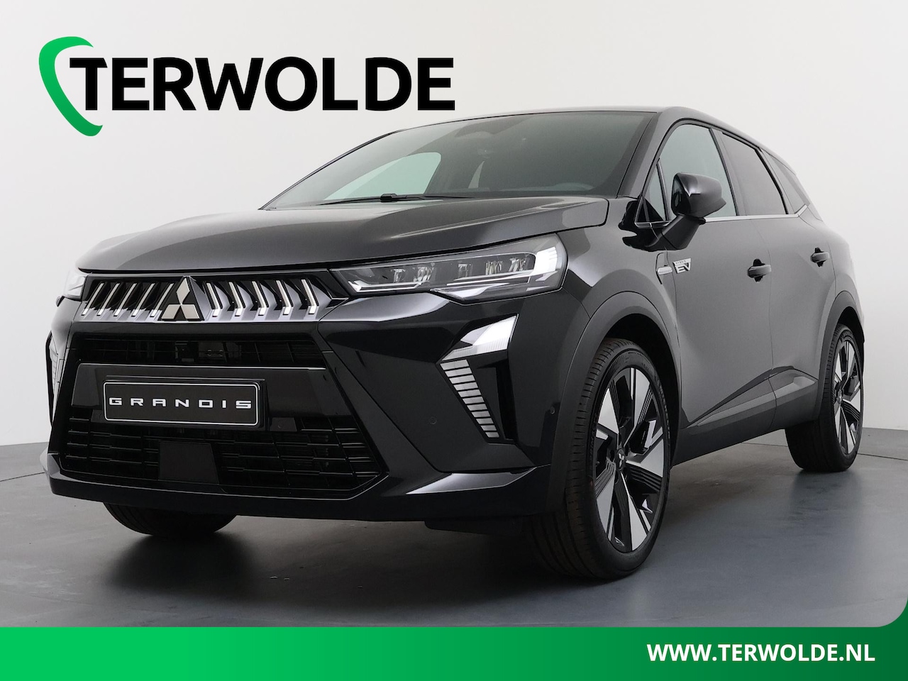 Mitsubishi Grandis - 1.8 HEV First Edition | €2.500 Korting | Google Built-in NAVI | Around View Monitor | Elek - AutoWereld.nl