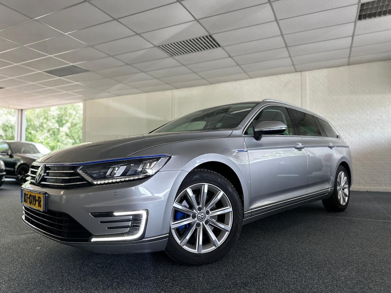 Volkswagen Passat Variant - 1.4 TSI GTE Connected Series Plus| Panoramadak | Trekhaak | Cruise adap | DAB+ | - AutoWereld.nl