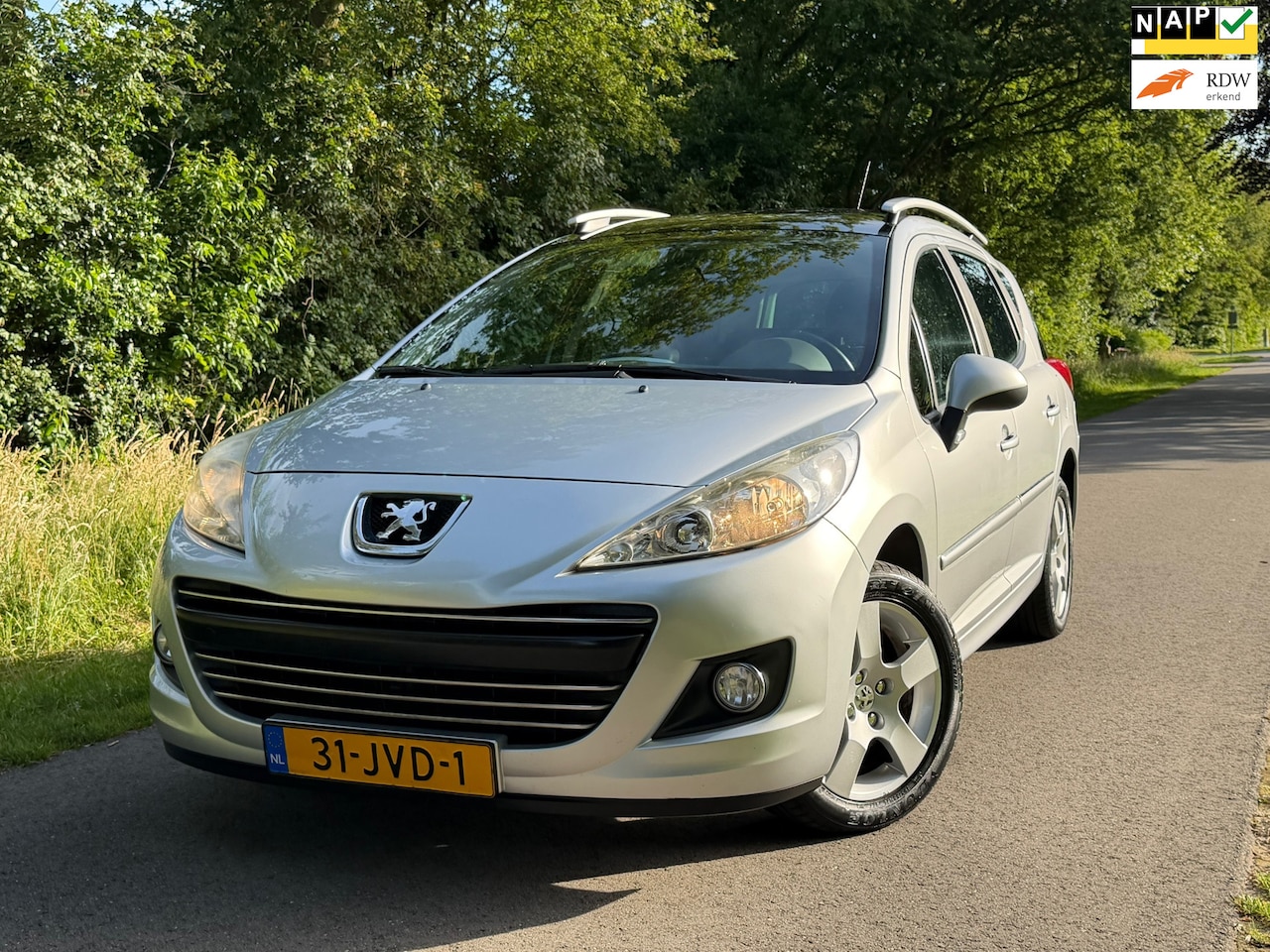 Peugeot 207 SW - 1.6 VTi Première | Pano + Cruise + Trekhaak Nu € 1.750,-!!! - AutoWereld.nl