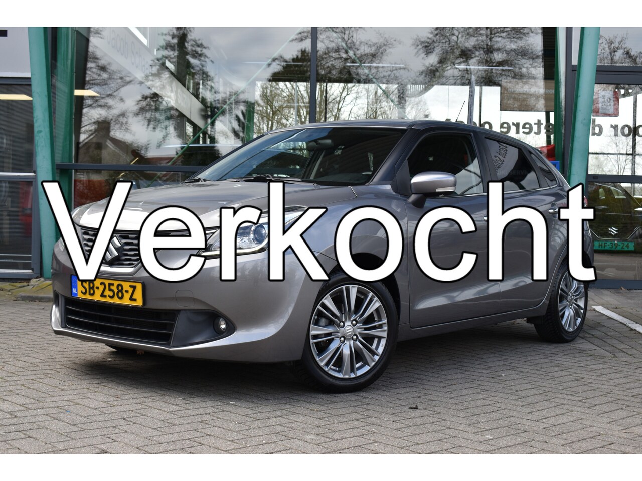 Suzuki Baleno - 1.2 High Executive Automaat 90pk | Cruise Control | Navigatie | DAB | NL-Auto | - AutoWereld.nl