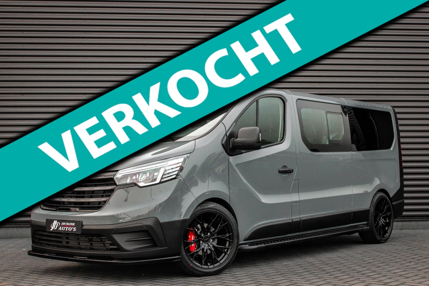 Renault Trafic - L2H1 150PK DUBBEL CABINE LUXE / NAVIGATIE / AIRCO / VERLAAGD / START-STOP / PDC/ JB- EDITI - AutoWereld.nl