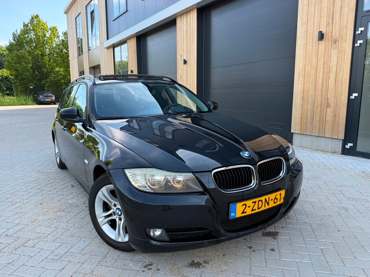 BMW 3-serie Touring - 318d Executive FACELIFT|PANO|AUTOMAAT|NAVI|CLIMA - AutoWereld.nl
