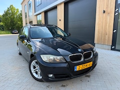 BMW 3-serie Touring - 318d Exec. Pano/Facelift/Automaat/Stoelverwarming