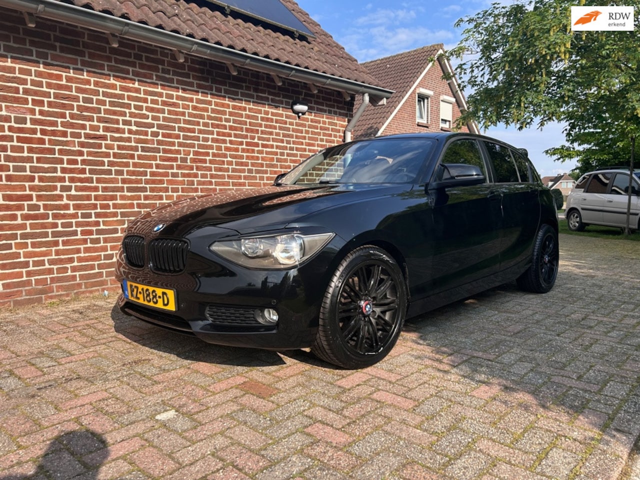 BMW 1-serie - 116i High Executive Nieuwe Ketting - AutoWereld.nl