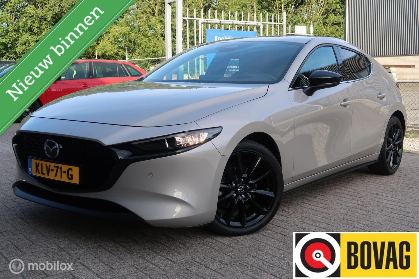 Mazda 3 - 2.5 e-SkyActiv-G M Hybrid 140 Nagisa 2.5 e-SkyActiv-G M Hybrid 140 Nagisa - AutoWereld.nl