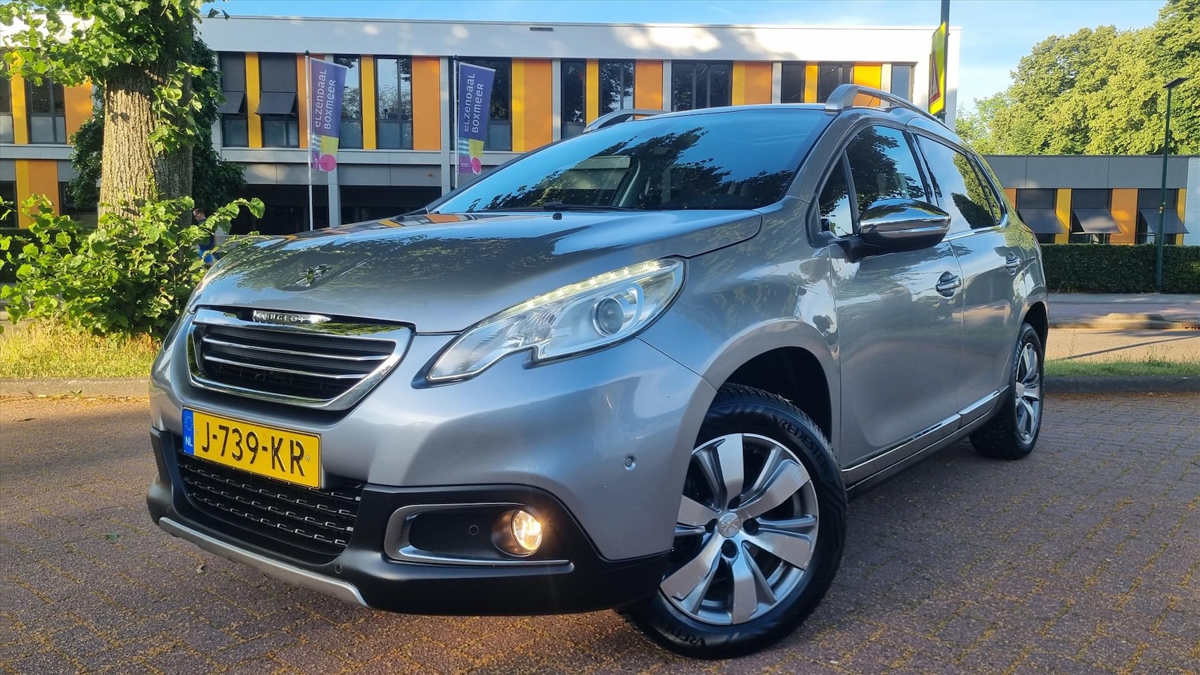 Peugeot 2008 - 1.2i 130pk Allure Panodak/ Trekhaak - AutoWereld.nl