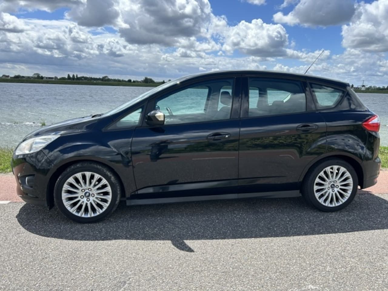 Ford C-Max - 1.6 16v benzine 2012 airco ijskoud trekhaak vakantie klaar !!! - AutoWereld.nl