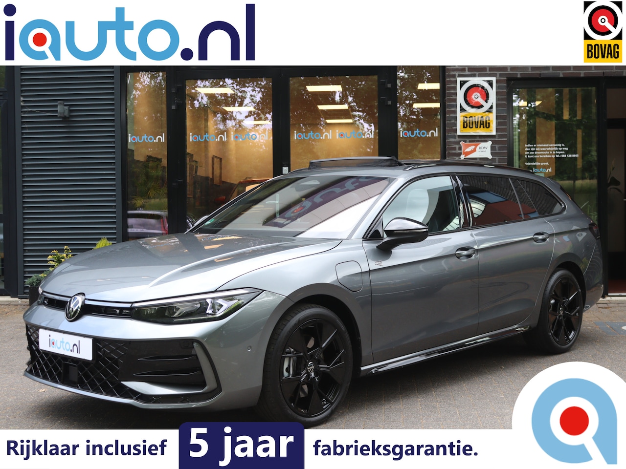 Volkswagen Passat Variant - 1.5 eHybrid 272PK R-Line Black Style Leder/Pano/IQ.Light/360/Headup/HK/Navi Max/ACC/19"/Tr - AutoWereld.nl