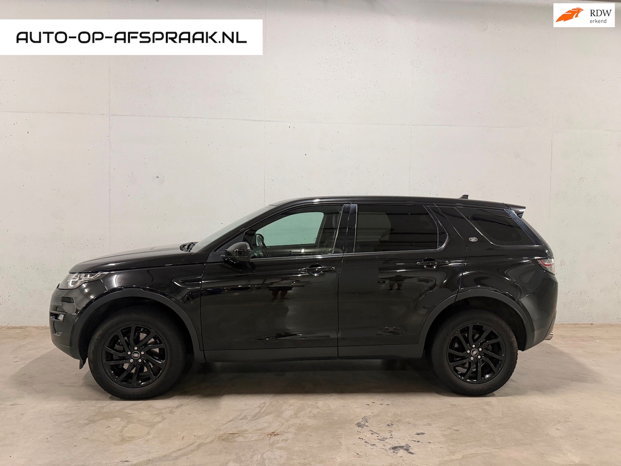 Land Rover Discovery Sport - 2.0 TD4 HSE Automaat Leer Navi - AutoWereld.nl