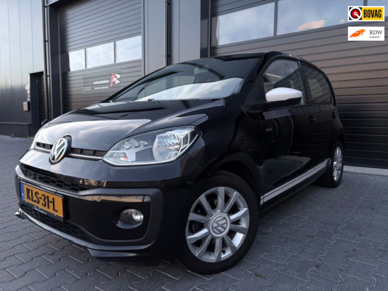 Volkswagen Up! - 1.0 BMT high up!|CLUB uitv|Stoel verw|LMV|Bluetooth|1e eig|Dealer onderhouden|5 deurs| - AutoWereld.nl