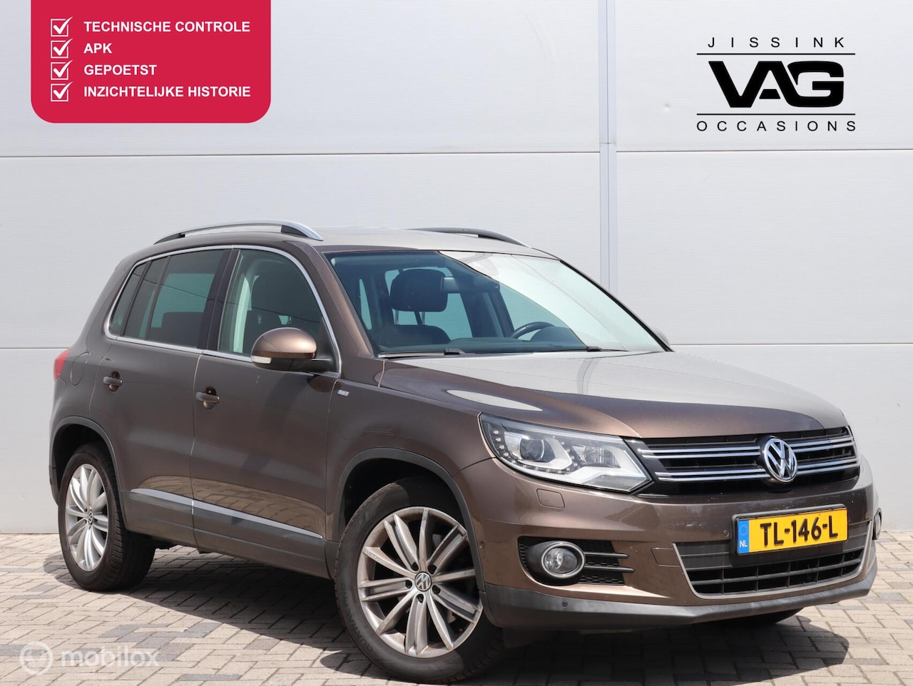 Volkswagen Tiguan - 1.4 TSI Automaat Trekhaak Pano LED Lane Stoelverwarming - AutoWereld.nl