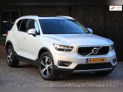 Volvo XC40 - 2.0 T4 AWD Momentum Pro