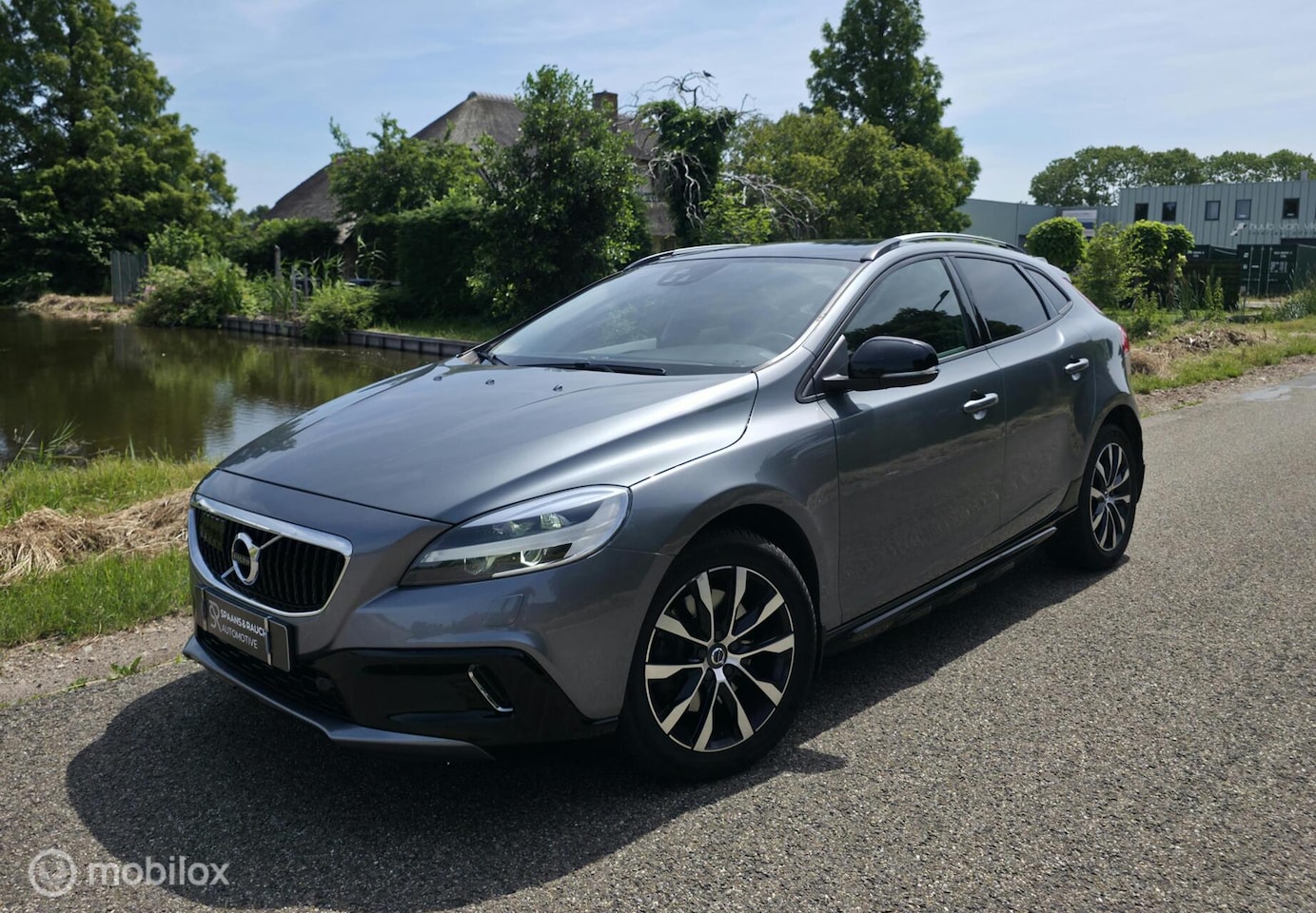Volvo V40 Cross Country - 1.5 T3 Polar+ Luxury 1.5 T3 Polar+ Luxury - AutoWereld.nl