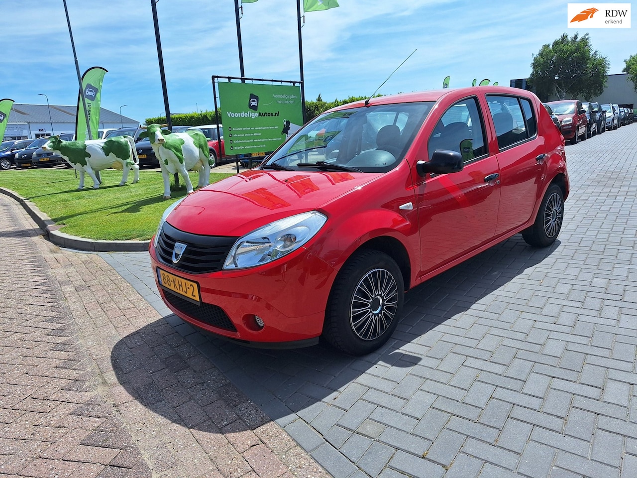 Dacia Sandero - 1.2 / Zeer betrouwbare auto / APK jan 2027 - AutoWereld.nl