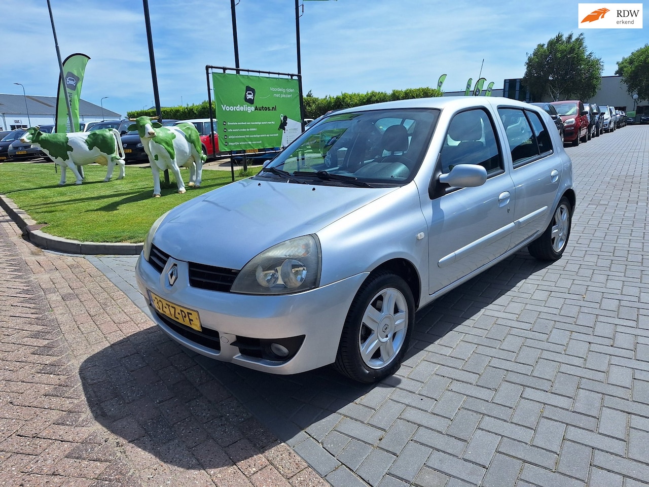 Renault Clio - 1.2-16V Campus / 105.955 km NAP / APK aug 2027 - AutoWereld.nl