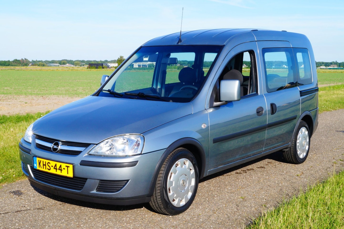 Opel Tour - 1.4-16V Enjoy 1.4-16V Enjoy - AutoWereld.nl