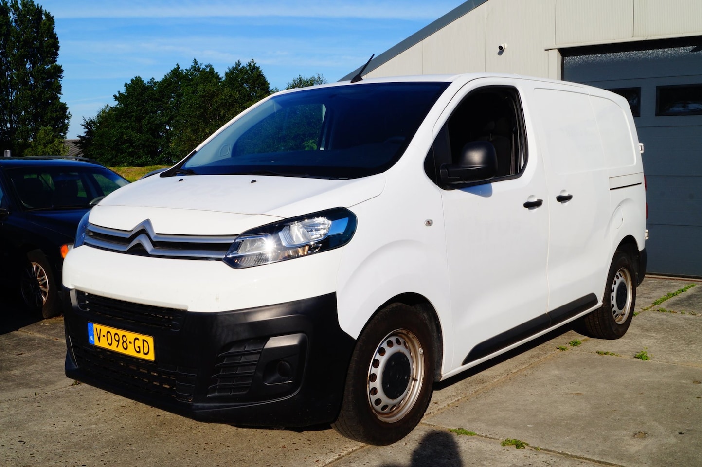 Citroën Jumpy - 1.6 BlueHDI 95 Club XS 2x Schuifdeur - AutoWereld.nl