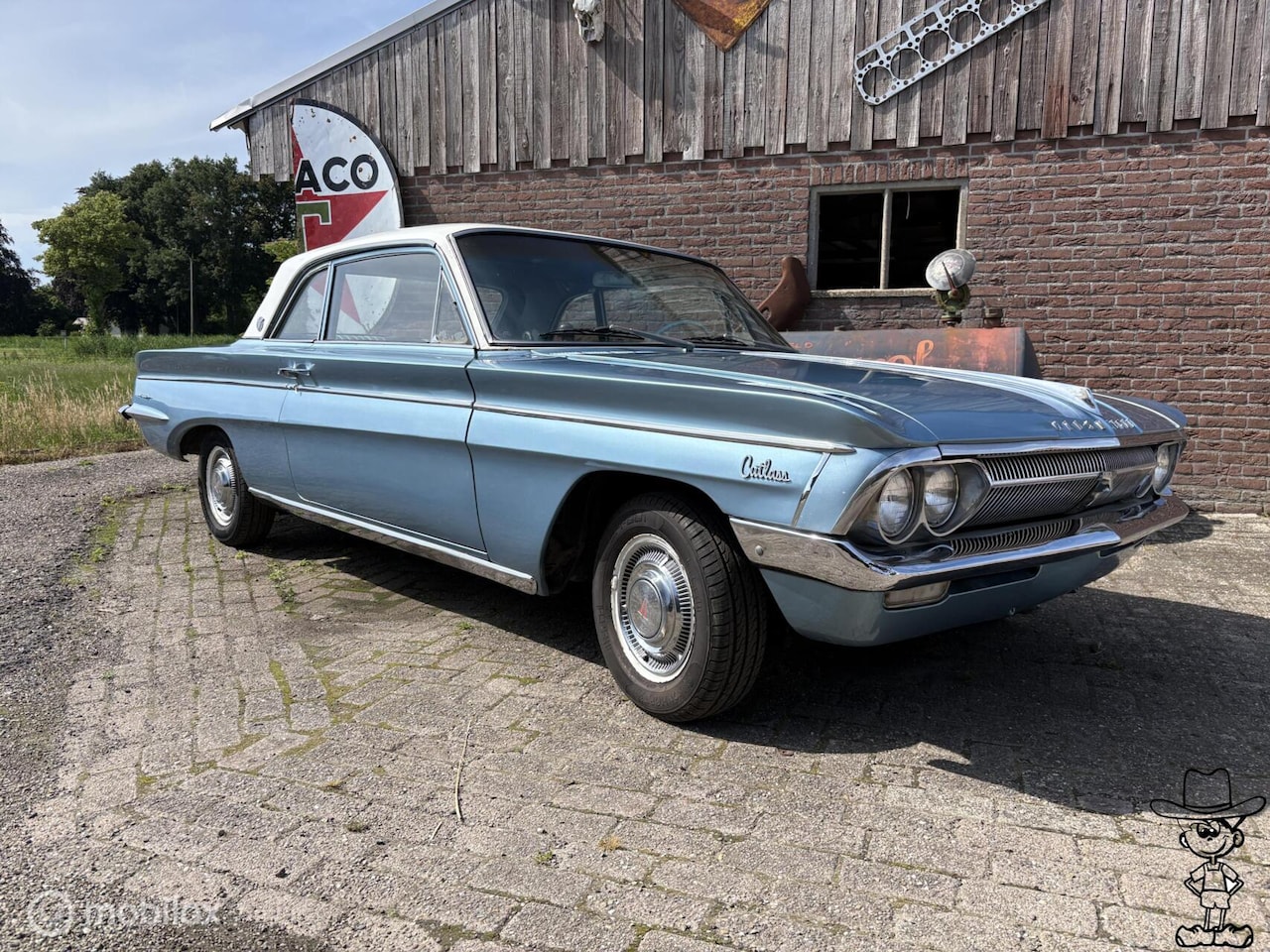 Oldsmobile Cutlass - f85 Coupe 215 V8 - AutoWereld.nl