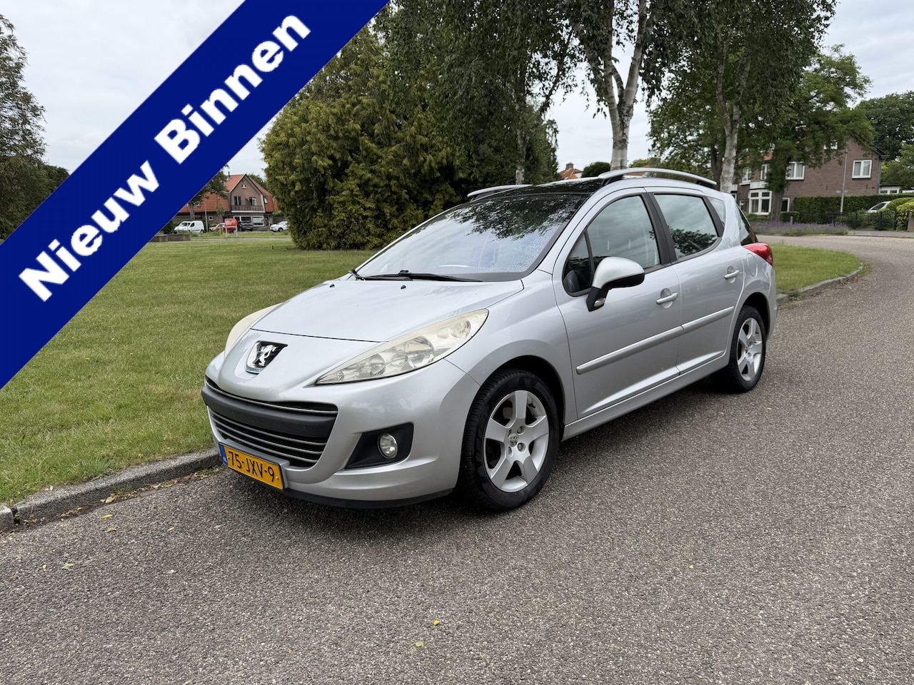 Peugeot 207 SW - 1.6 VTi Première APK 3-2-2027 PANORAMADAK, APK - AutoWereld.nl