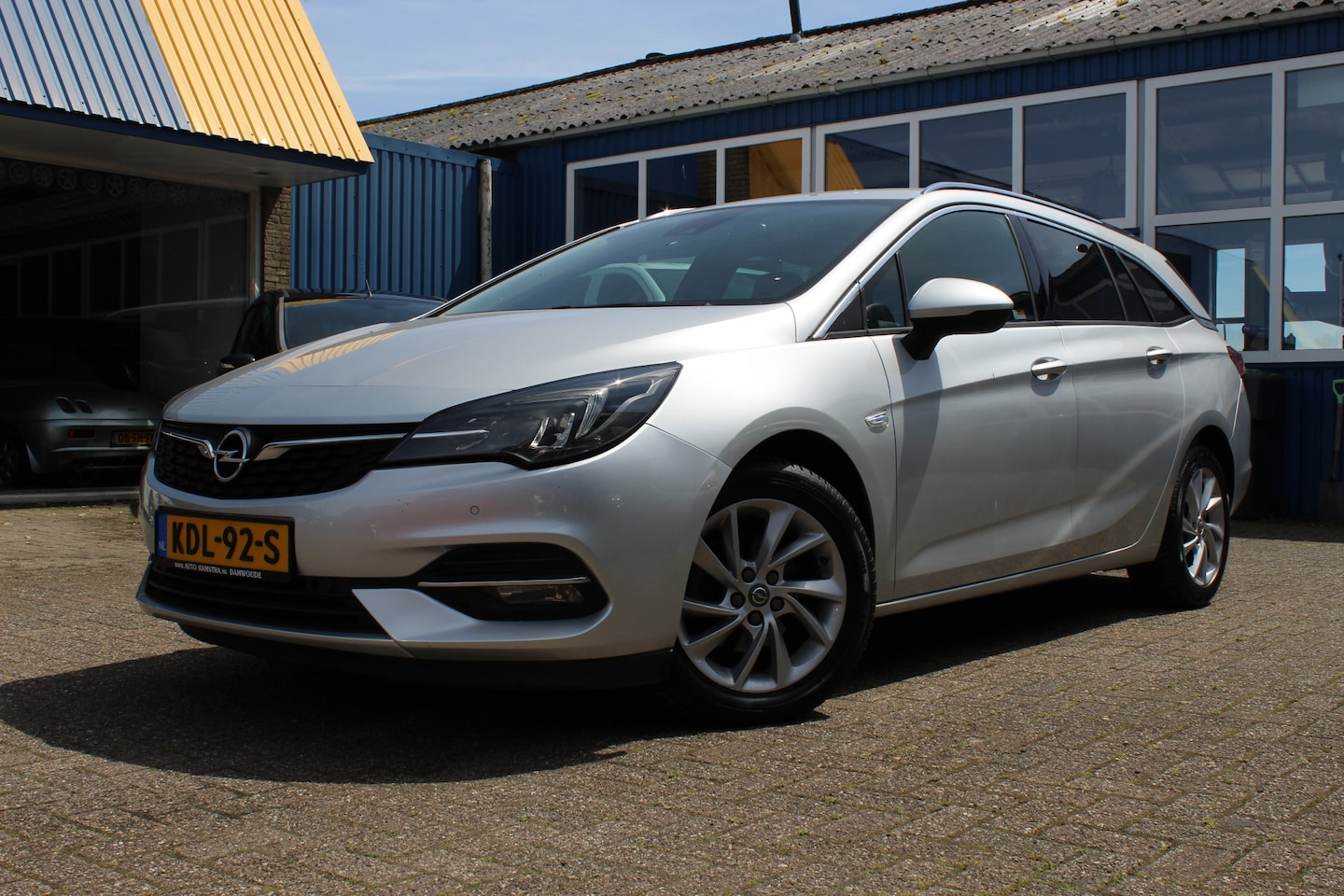 Opel Astra Sports Tourer - 12i "Elegance" Navi - Cruise - PDC !!! 130 Pk - AutoWereld.nl