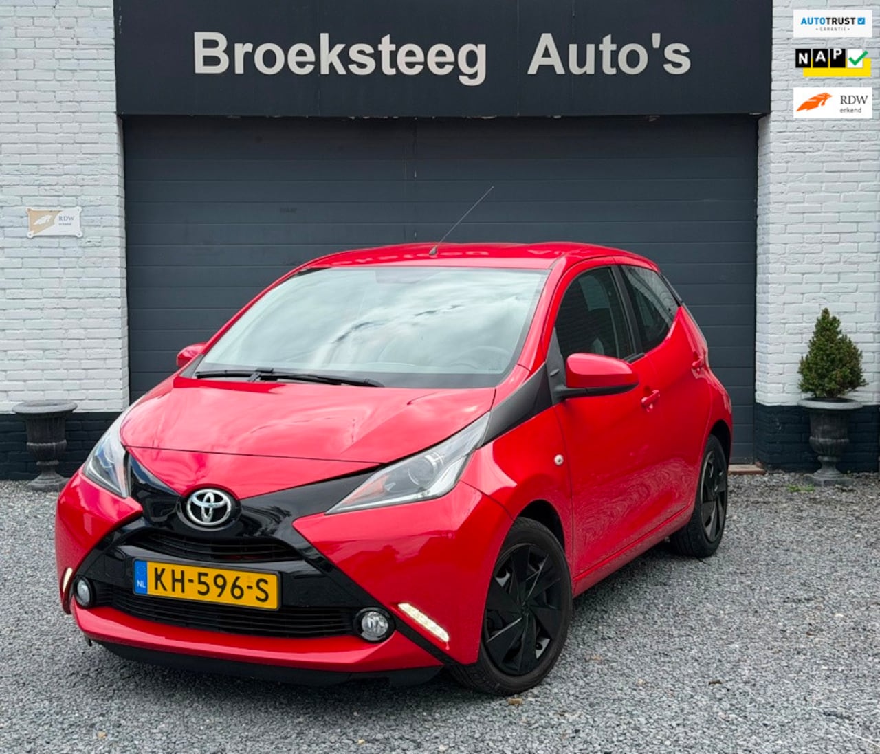 Toyota Aygo - 1.0 VVT-i x-play 1.0 VVT-i x-play - AutoWereld.nl
