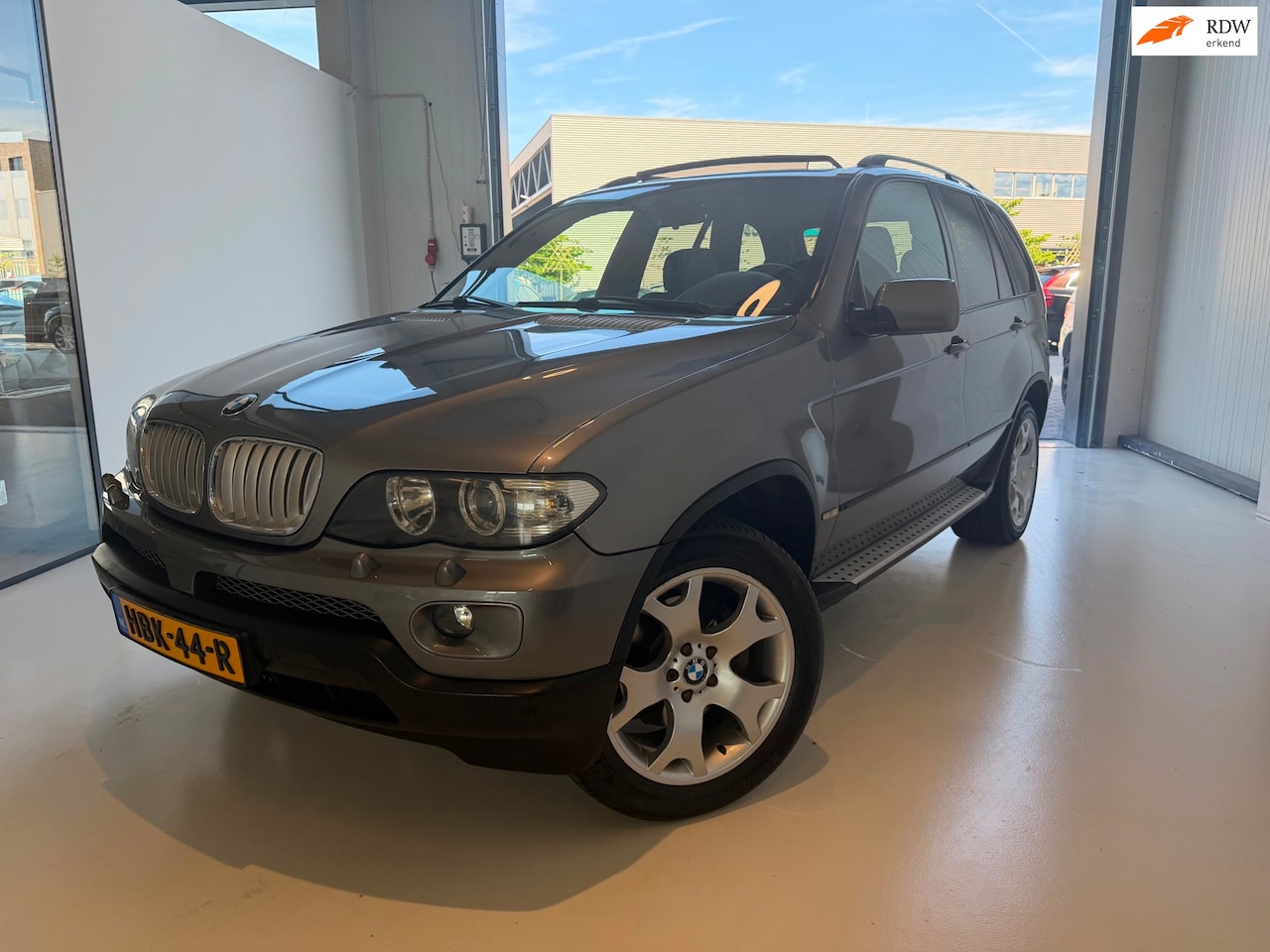 BMW X5 - 4.4i Youngtimer LPG Apk Leder Panorama - AutoWereld.nl
