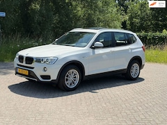 BMW X3 - SDrive18d Executive AUTOMAAT I PANO I LED I HEAD UP I XENON