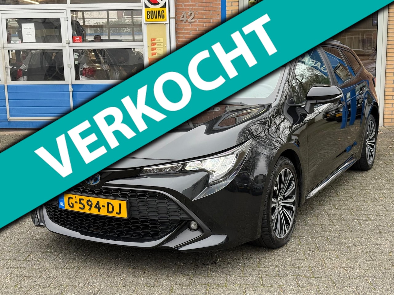 Toyota Corolla Touring Sports - 2.0 Hybrid First Edition 184pk| BTW-auto | org. NL | Achteruitrijcamera | Apple CarPlay - AutoWereld.nl
