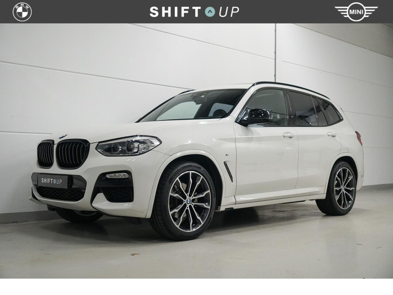 BMW X3 - xDrive20i M-Sport | Panoramadak | Elektr. Trekhaak | Elektr. Stoelen - AutoWereld.nl