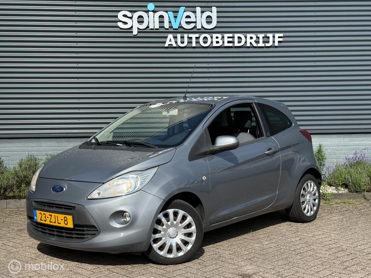 Ford Ka - 1.2 Grand Prix start/stop - Airco - Centrale deurvergrendeling - AutoWereld.nl